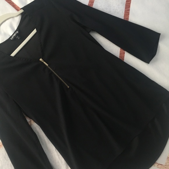 Express Blouse - Picture 2 of 5